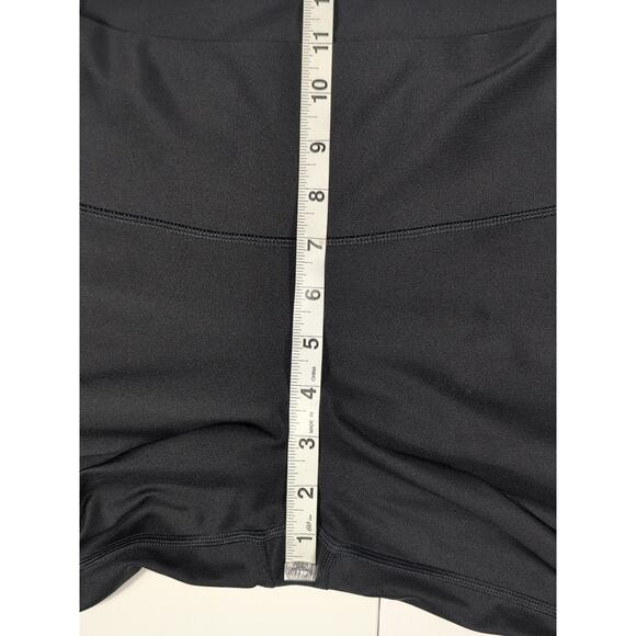 Under Armour Women’s XL Black HeatGear Compression Mesh Panel Cropped Leggings - Picture 6 of 9